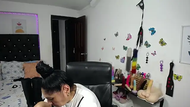 Czat XXX na żywo – mature_bigboobs10