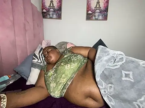 MissLola27's Live XXX Chat