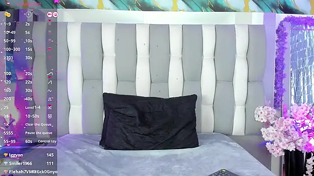 IsaDiiaz Chat XXX in diretta