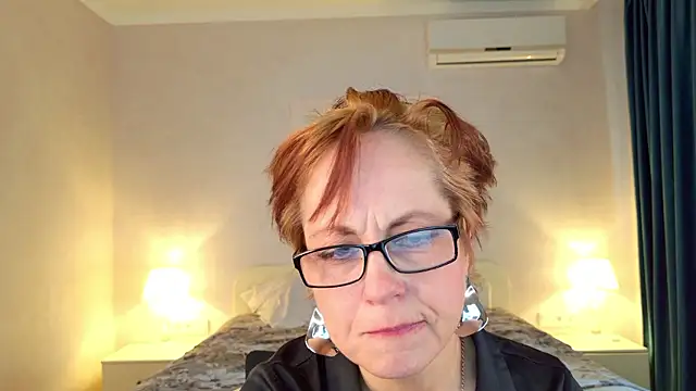 Chatroom XXX en direct de LioraWeiss