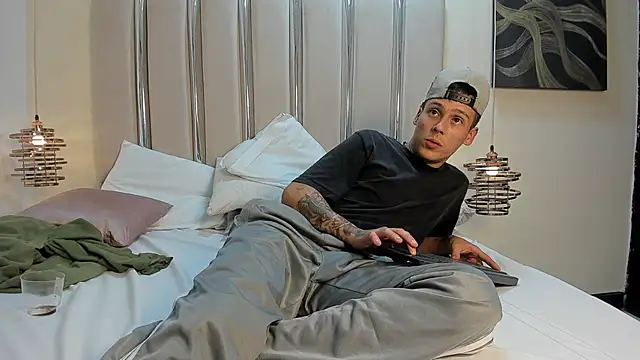 Ethan_Wolfe Adlı Modelin Web Kamerası Şovu