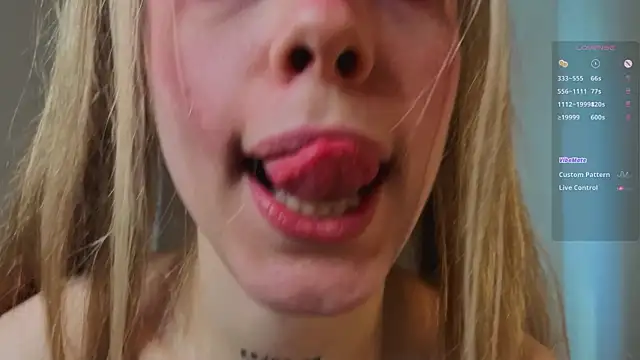 TiffinyMergist – Naživo XXX chat