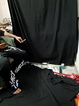 Show de KumarSilencesex21 na webcam