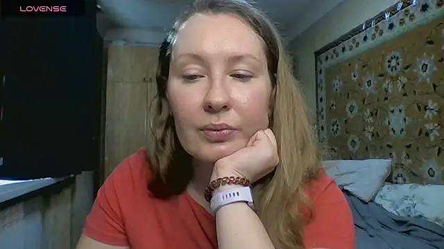 دردشة AnnaXLovers الجنسية المباشرة