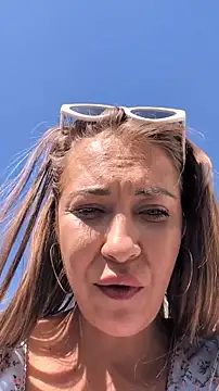 Risky_julia2330: онлайн-секс-чат