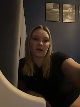 Sky25x's Webcam Show