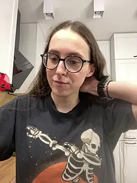 Chatroom XXX en direct de MartiniiSelenna