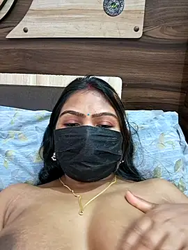 Cute-Ananyaa Show in webcam