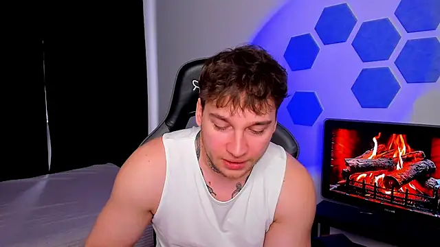 Chat +18 de Chris_Tyson ao vivo