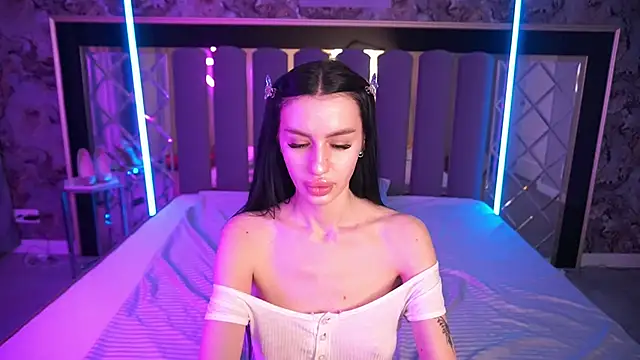 Snow_WhiteeeX élő XXX-chatje