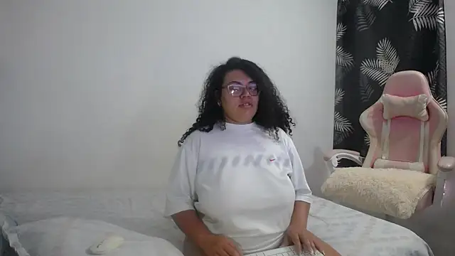 mabigomez00's Live XXX Chat