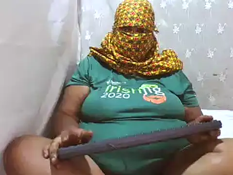 annal_gal Adlı Modelin Web Kamerası Şovu