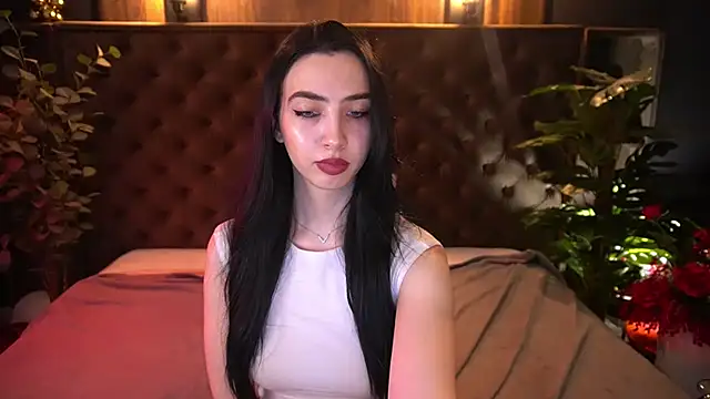 WildKittenX_'s Live XXX Chat