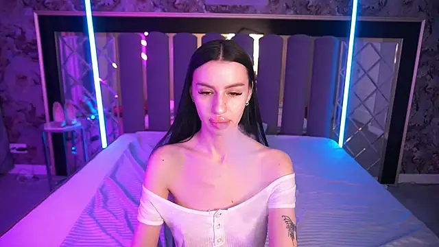 Snow_WhiteeeX 即時 XXX 聊天