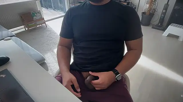 Chat +18 de justonce2 ao vivo