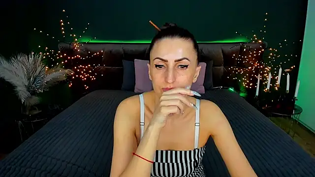 Rebecca_Diamond's Live XXX Chat