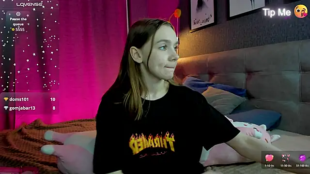 Онлайн чат XXX Lesi_Moonie01