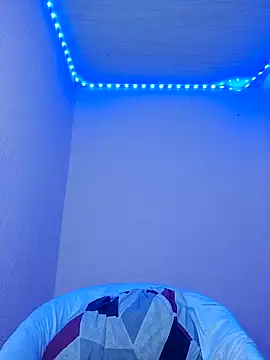 Онлайн чат XXX jacksyangeel2