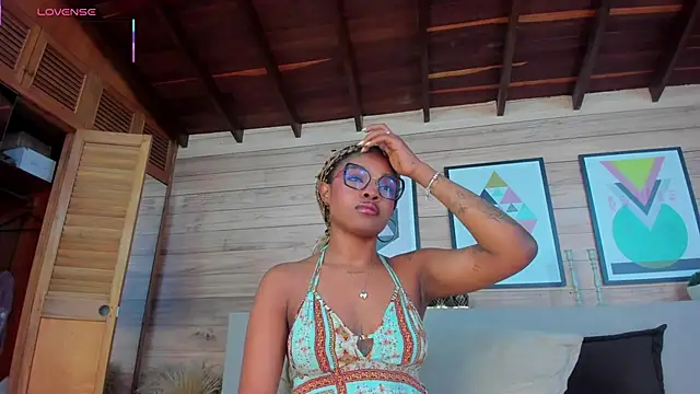 Онлайн чат XXX AriaFoster