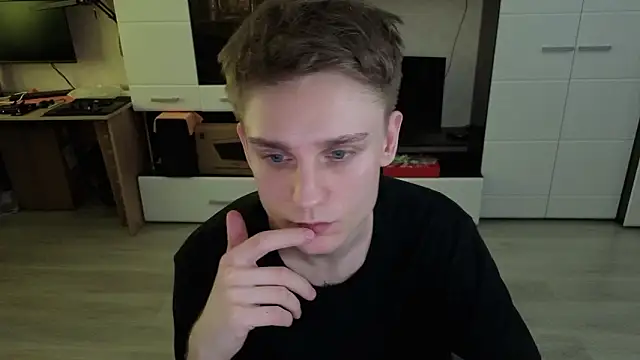 Pokazy przed kamerką – angryzan