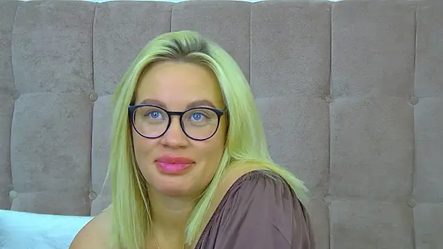 MariaNeumann Chat XXX live