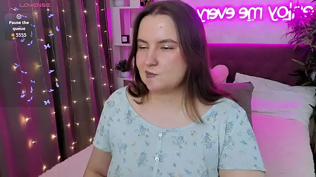 Chat +18 de FeralPeach ao vivo