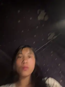 Show modela LyLyX09 na web-kameri