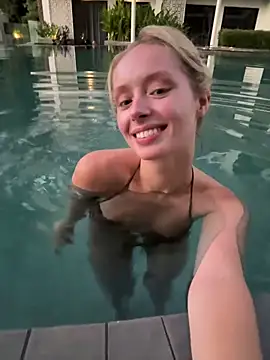 Chat +18 de SunnyShiney ao vivo