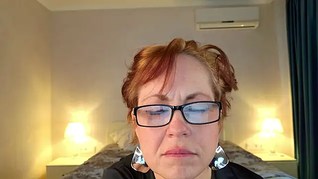 LioraWeiss – Live XXX-chat