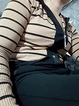 nat-tri élő XXX-chatje