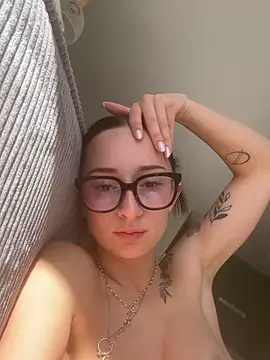 Chat +18 de Lolasecret_ ao vivo