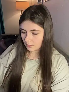 Lovely_Waifu: απευθείας συνομιλία ΧΧΧ