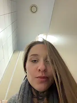 XXX chat uživo modela KishaMur