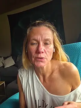 yola181 Adlı Modelin Canlı XXX Sohbeti