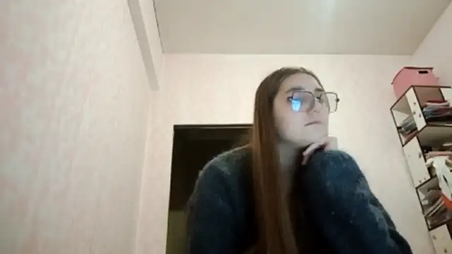 JanineThielman Adlı Modelin Canlı XXX Sohbeti