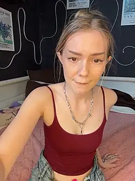 แชท XXX สดของ MilaMoone