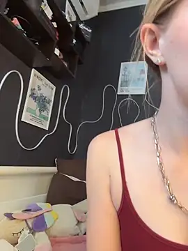 MilaMoone's Live XXX Chat