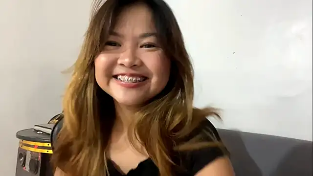 Chatroom XXX en direct de MaryjoTvedt