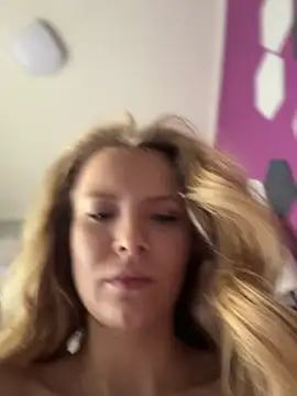 Chat +18 de AnastasiaAniess ao vivo