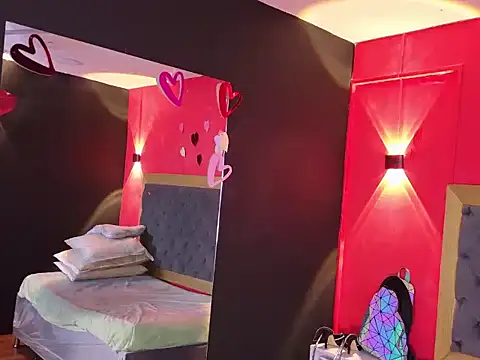 YayaHilton 라이브 XXX 채팅