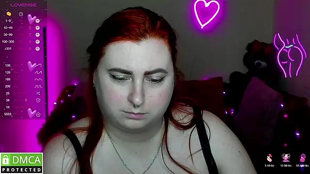 Chat +18 de Alicia_love00 ao vivo