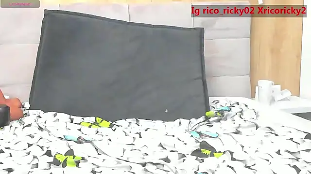 rico_ricky Adlı Modelin Canlı XXX Sohbeti
