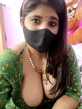 Busty_Priya 网络视讯表演