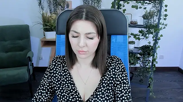 DiRosie Adlı Modelin Canlı XXX Sohbeti