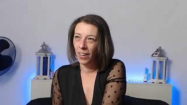 دردشة Oriane_Jackson الجنسية المباشرة