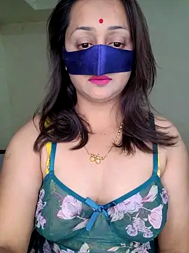 WetDollX Adlı Modelin Canlı XXX Sohbeti