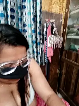 GangbangCoupleのライブXXXチャット