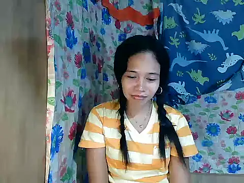 PinaySkinnyGirl Live XXX Chat