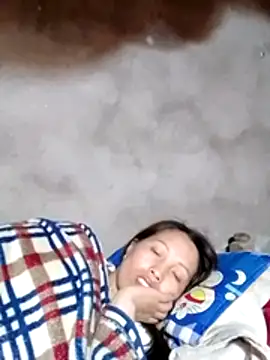 Gummiesu 在線直播表演