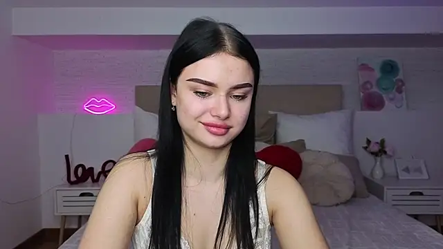 Silena_sky's Live XXX Chat